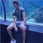 Grâce à mon expérience dans l'enseignement de l'arabe, je suis en mesure de travailler dans n'importe quel domaine